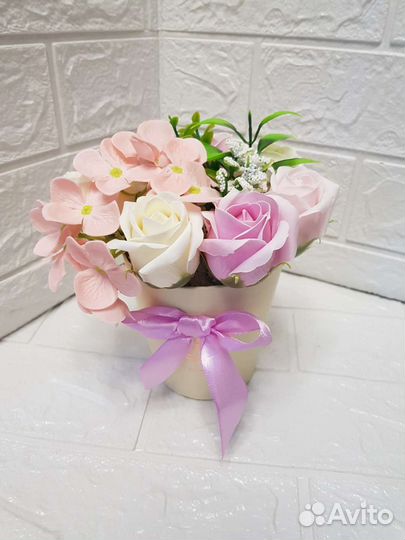 Букет комплимент из мыльных цветов