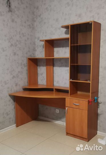 Компьютерный стол со шкафом бу