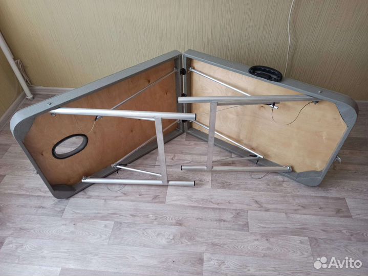 Массажный стол, косметологическая кушетка