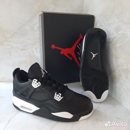 Кроссовки Nike Air Jordan IV