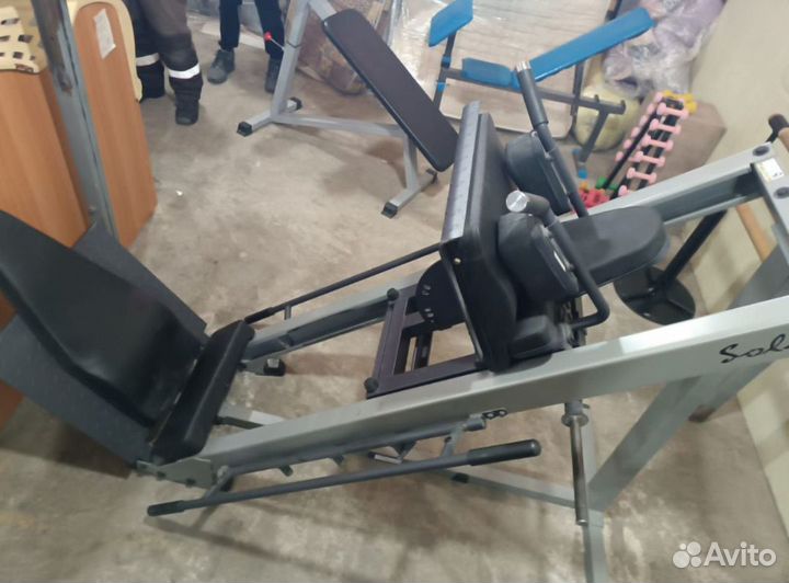 Силовой тренажёр жим ногами бу. Доставка бесплатно