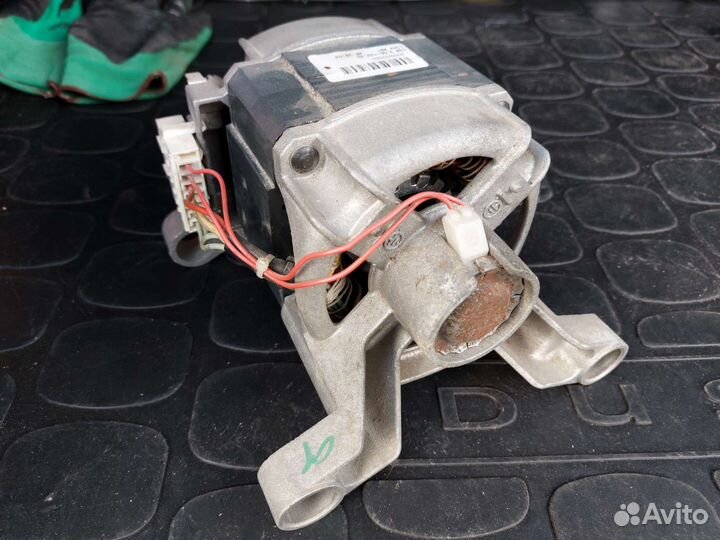 Электродвигатель от стиральной машины