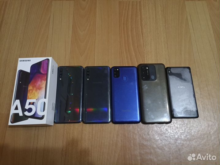 Samsung Galaxy A50, 4/64 ГБ