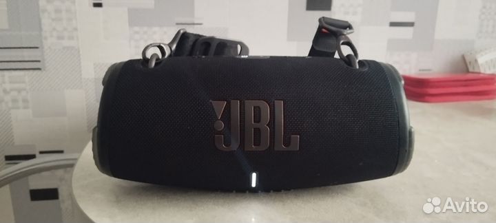 JBL колонка