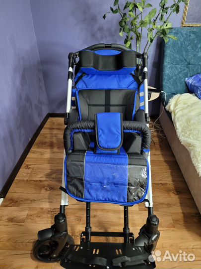 Коляска для детей с дцп