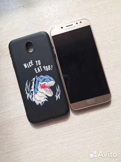 Телефон Samsung Galaxy j7