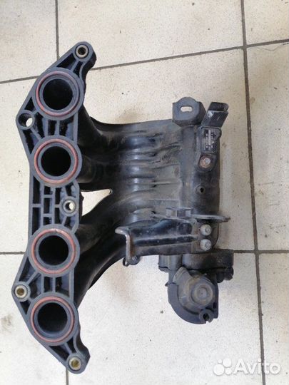 Коллектор впускной Peugeot 206