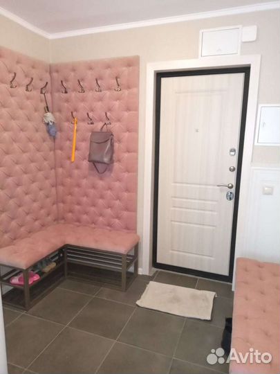 Стеновая панель (прихожая) с каретной стяжкой