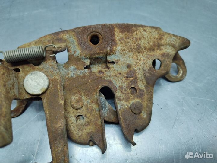 Замок капота Nissan Sunny FB15 2000 г.в