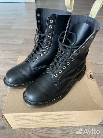 Dr martens cheap vegan 1490