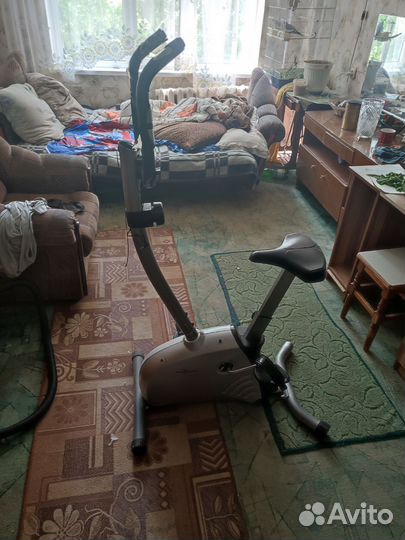 Продаю велотренажёр. 5 к. Торг