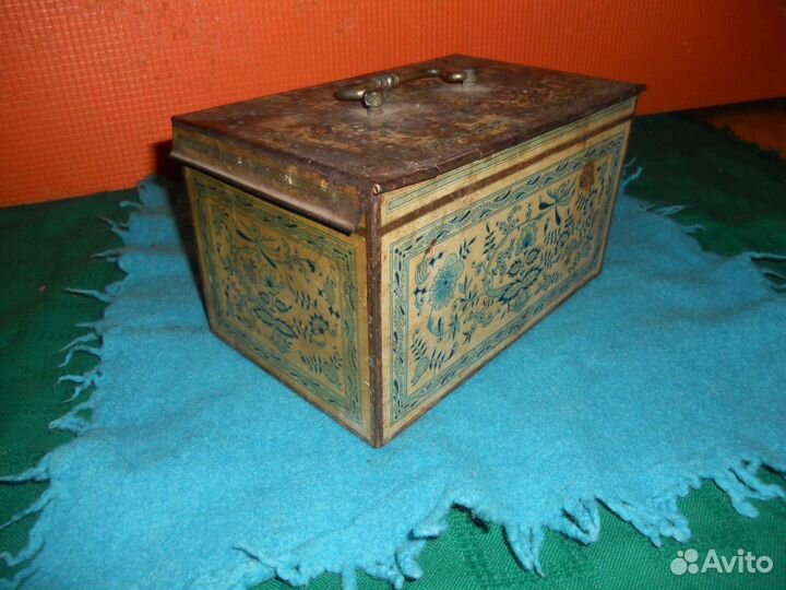 Коробка Банка П. С. Досманов Пермь (жесть)