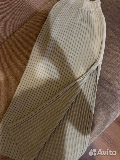 Вязаный костюм с юбкой