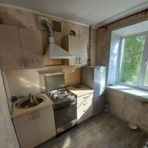 2-к. квартира, 50 м², 3/5 эт.