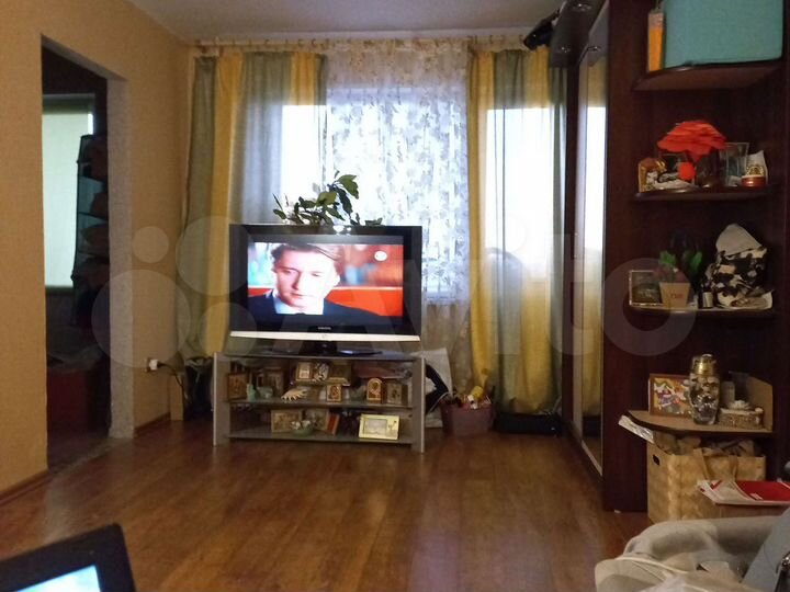 3-к. квартира, 60 м², 6/9 эт.