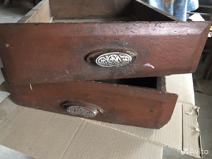 Старинные деревянные ящики