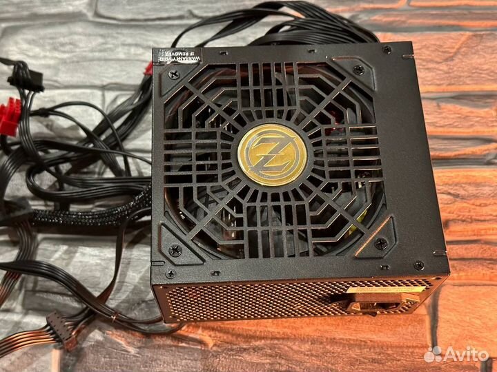Блок питания zalman GigaMax 750W (ZM750-gvii)