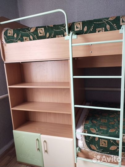 Двухъярусная кровать бу