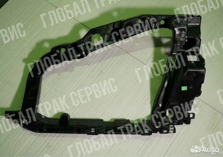 84234669 Кронштейн фары правый volvo