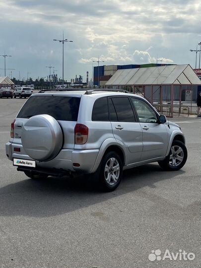 Toyota RAV4 2.0 AT, 2001, 525 000 км