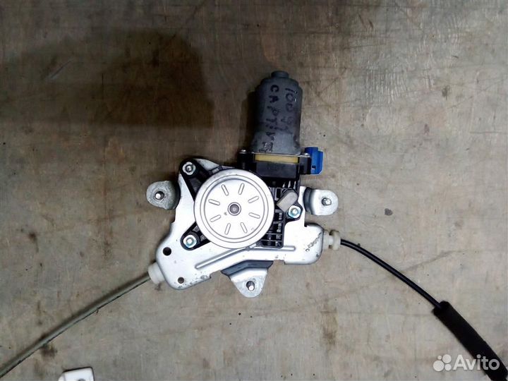 Мотор стеклоподъемника задний правый от Chevrolet