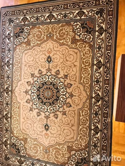 Ковер шерстяной