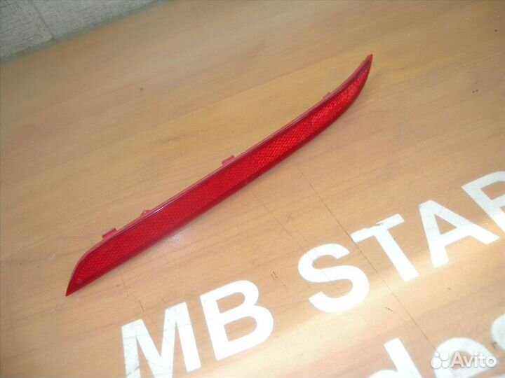 Светоотражатель левый Mercedes W222 Мерседес в222