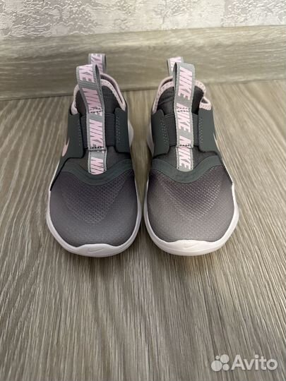 Кроссовки Nike для девочки