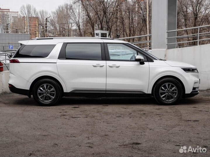 Kia Carnival 2.2 AT, 2021, 124 821 км