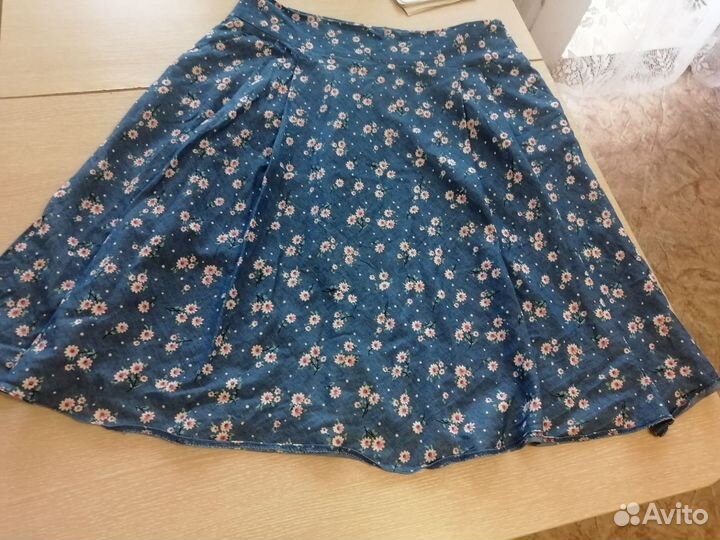 Много юбочек