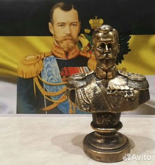 Бронзовая статуэтка (бюст) Николай II