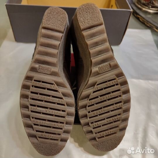 Новые полусапоги Tomas Munz, размер 37.5