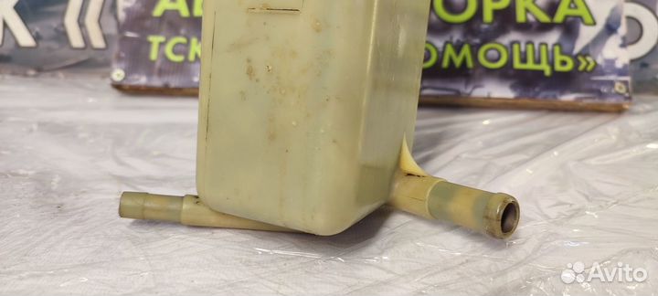 Бачок гур Audi 80 B4