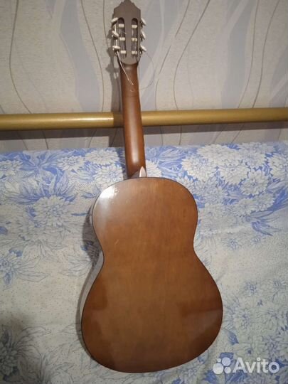Классическая гитара yamaha c40