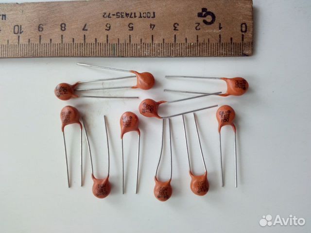 Конденсатор К15- 5 68пФ, 2200 пФ 3кВ(5кВ)