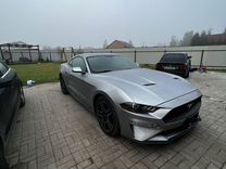 Ford Mustang 2.3 AT, 2020, 73 500 км, с пробегом, цена 3 600 000 руб.