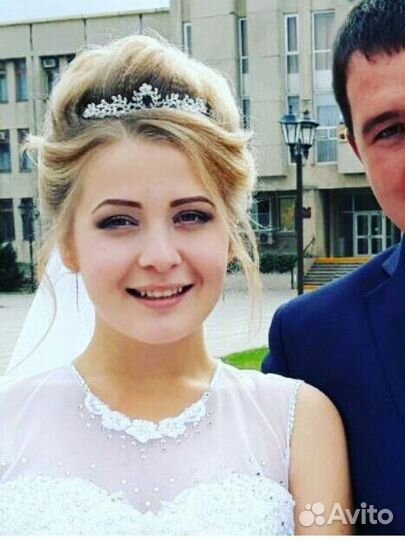 Свадебное платье 44 46