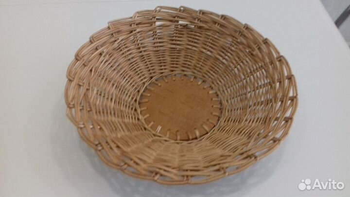 Новая тарелка плетеная