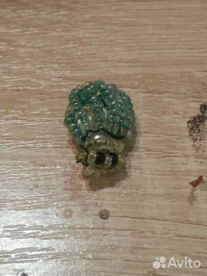 Фигурки и украшения из бисера