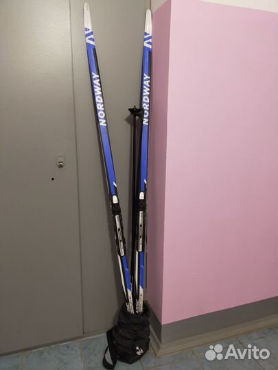 Беговые лыжи