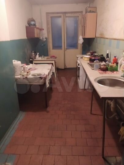 Комната 11 м² в 4-к., 8/9 эт.