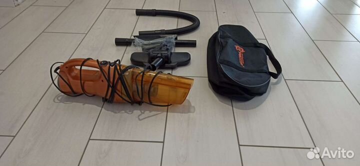 Автомобильный пылесос