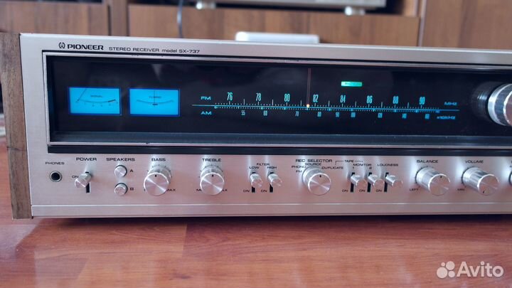 Ресивер Pioneer SX-737