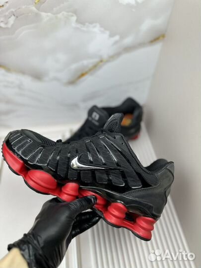 Кроссовки Nike shox