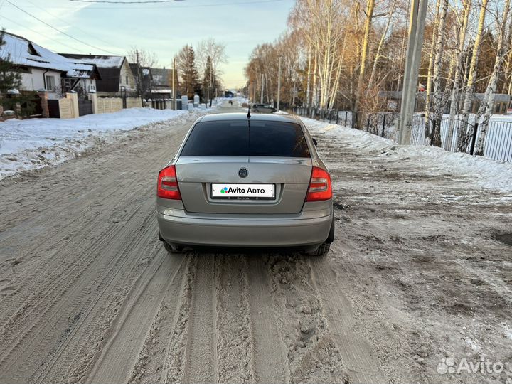 Skoda Octavia 1.6 МТ, 2007, 240 000 км