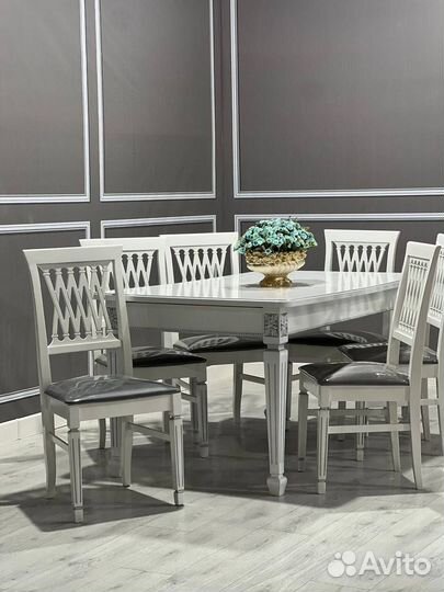 Стол и Стулья