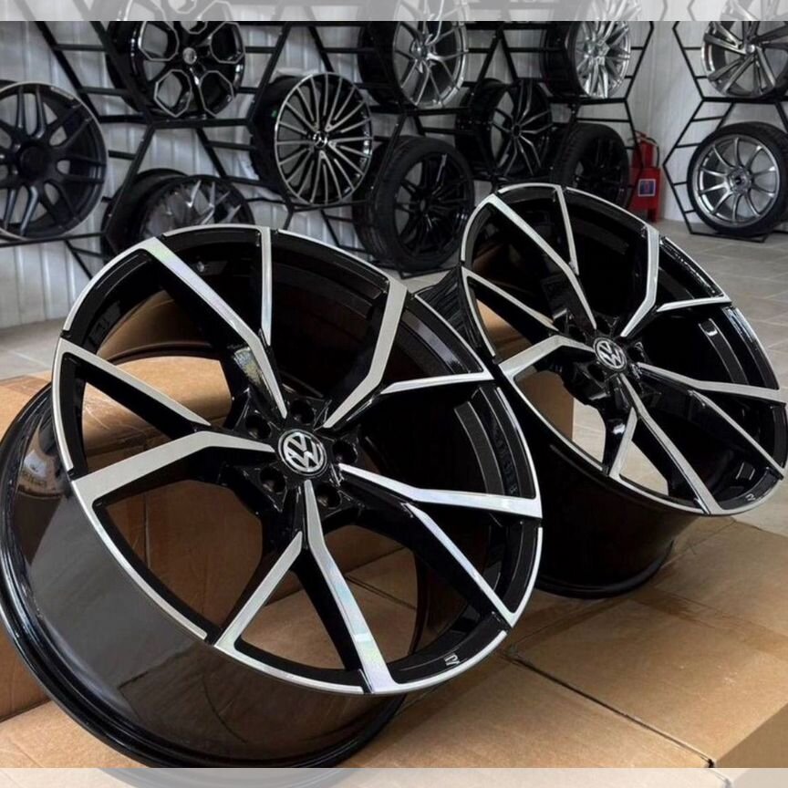 Литые диски Powcan 7×R17 5×100