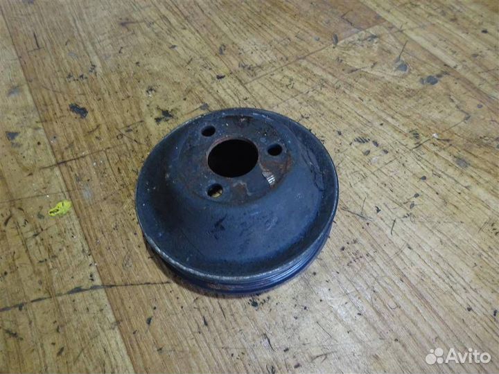 Шкив водяного насоса (помпы) Mercedes Benz W202 1
