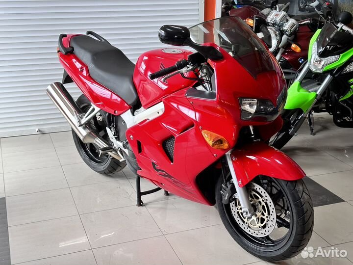 Honda VFR 800
