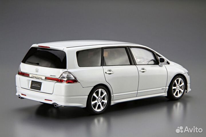 Сборная модель автомобиля Honda Odyssey 1:24